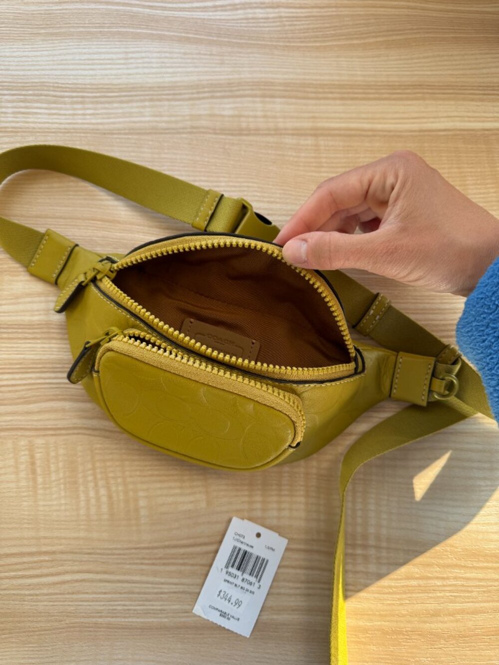 Authentic Coach Sprint Belt Bag 24" Signature Leather - Chartreuse Color - Picture 4 of 14